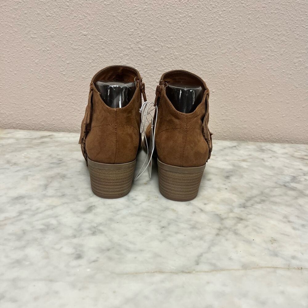 Universal Thread brown suede fringe ankle boots NWT size 7.5 - Picture 5 of 6